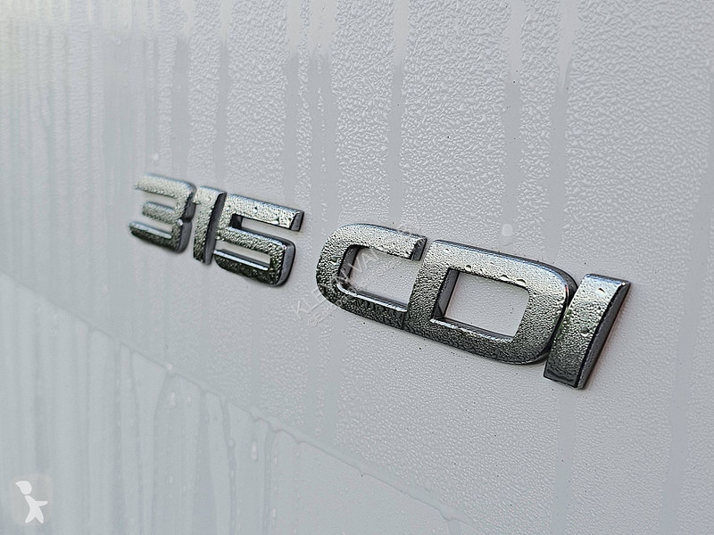 Véhicule utilitaire Mercedes 315 L2H2 BI-TEMP...