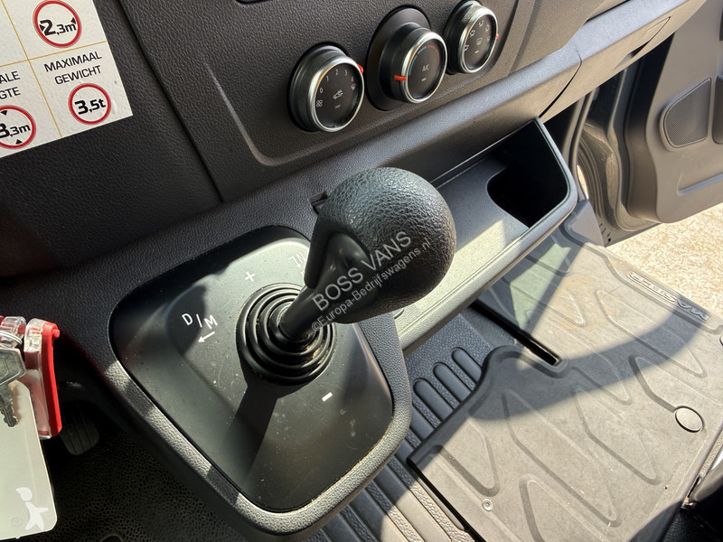 Véhicule utilitaire Renault Plancher T35 2.3...