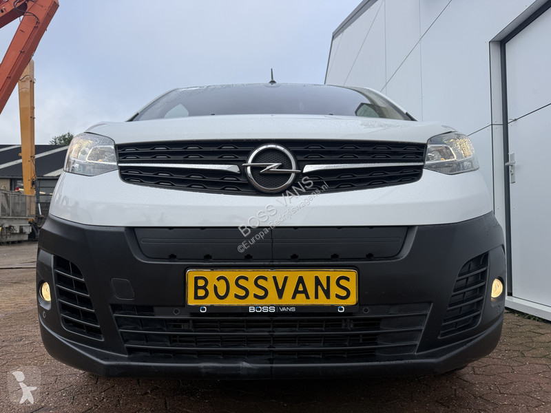 Véhicule utilitaire Opel e 75kWh 136PK e-
