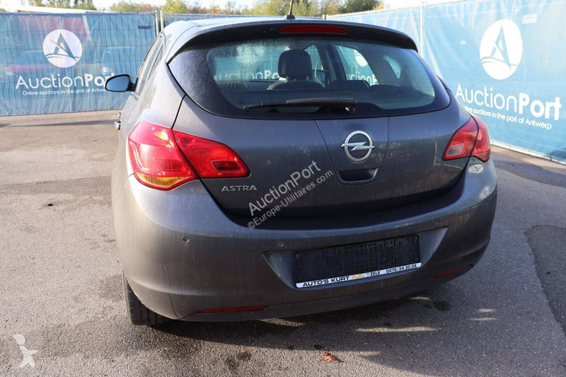 Véhicule utilitaire Opel