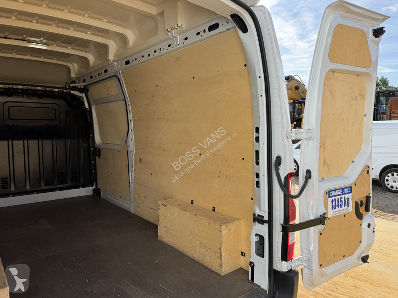 Véhicule utilitaire Renault 2.3DCi 135PK