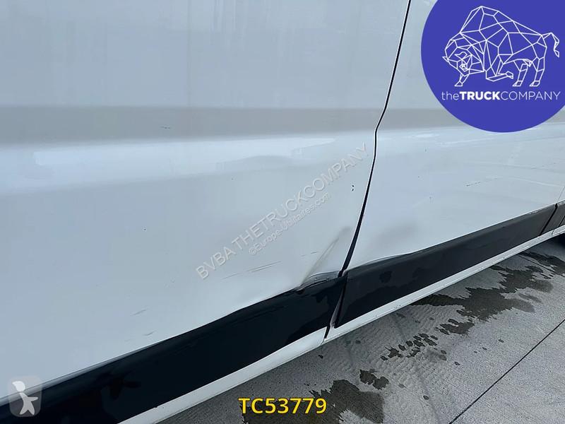 Véhicule utilitaire Peugeot Peugeot boxer 130cv...
