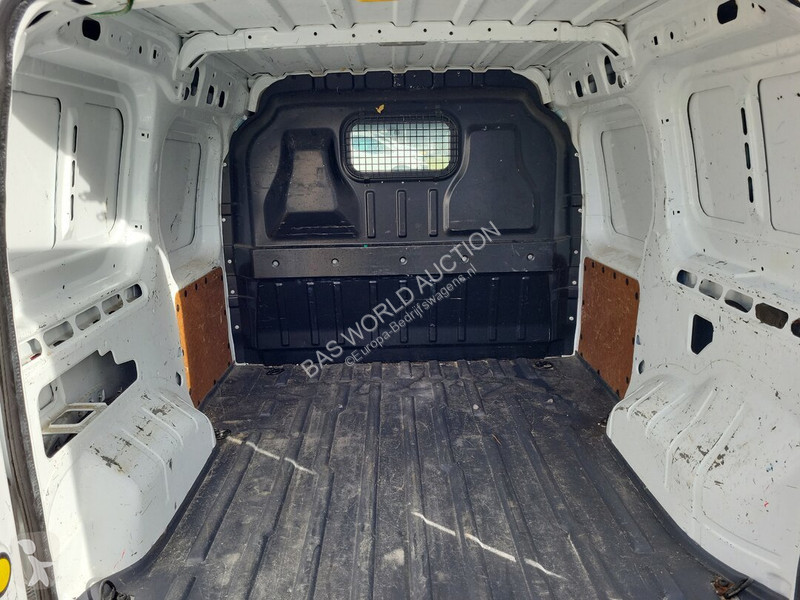 Véhicule utilitaire Ford 75pk