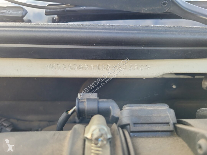Véhicule utilitaire Mercedes 213 CDI