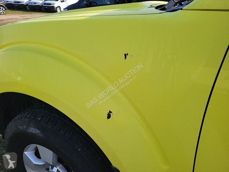 Véhicule utilitaire Nissan 171pk