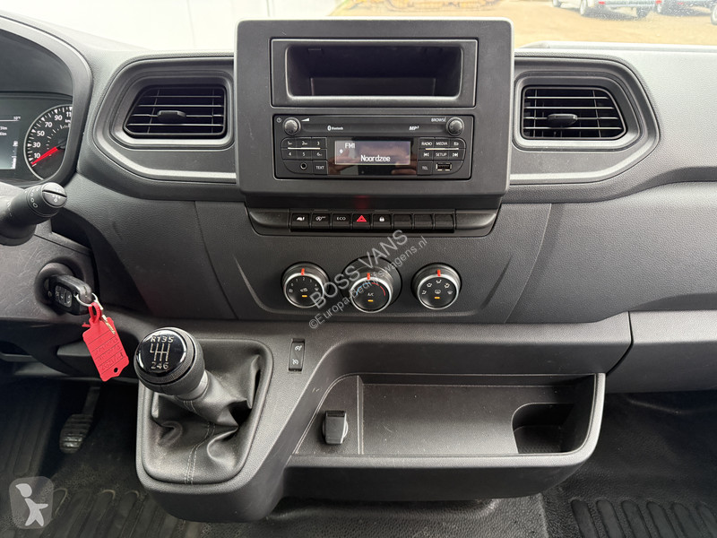 Užitkové vozidlo Renault Plancher 2.3 DCI 145PK...