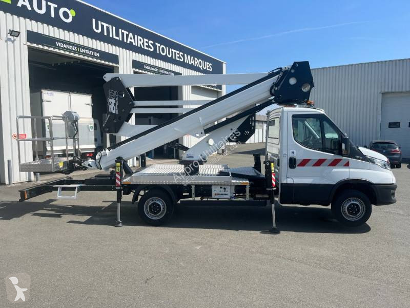 Úžitkové vozidlo Iveco 35S14