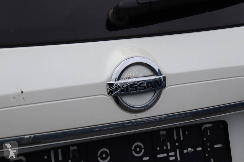 Nissan  van