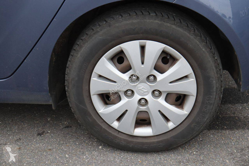 Hyundai ix20 van