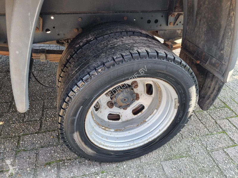 Iveco 35C13 Open laadbak Kraan 850kg Maxilift...