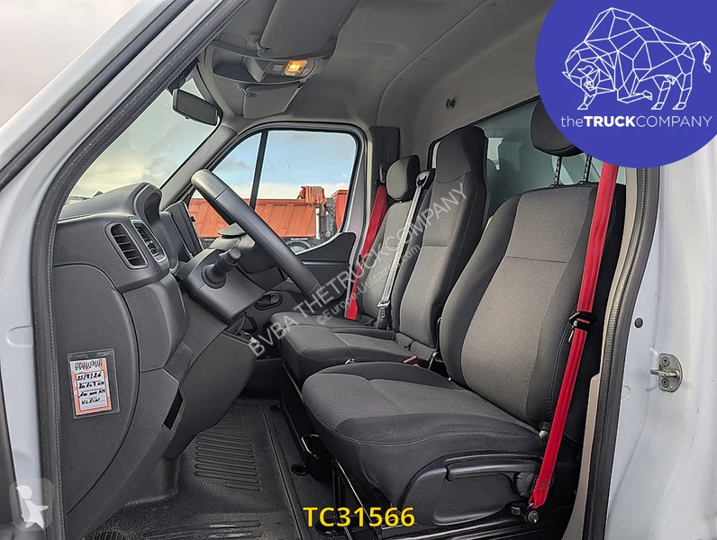 Renault 2.3 DCI KOFFER MET LAADBRUG van