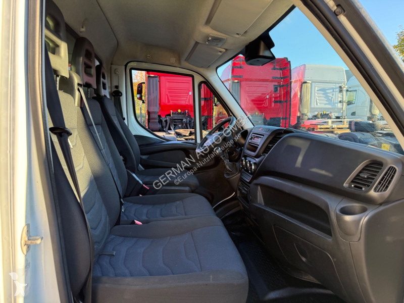 Furgoneta Iveco 35C15 3,0L Koffer LBW 750kg...
