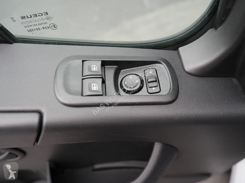 Furgoneta Renault 135PK