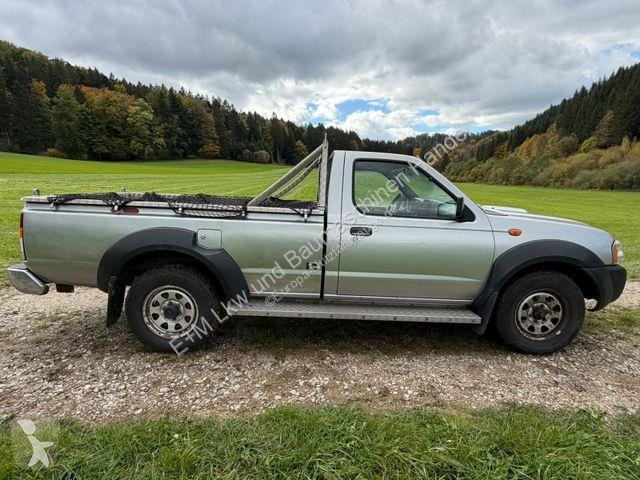Véhicule utilitaire Nissan