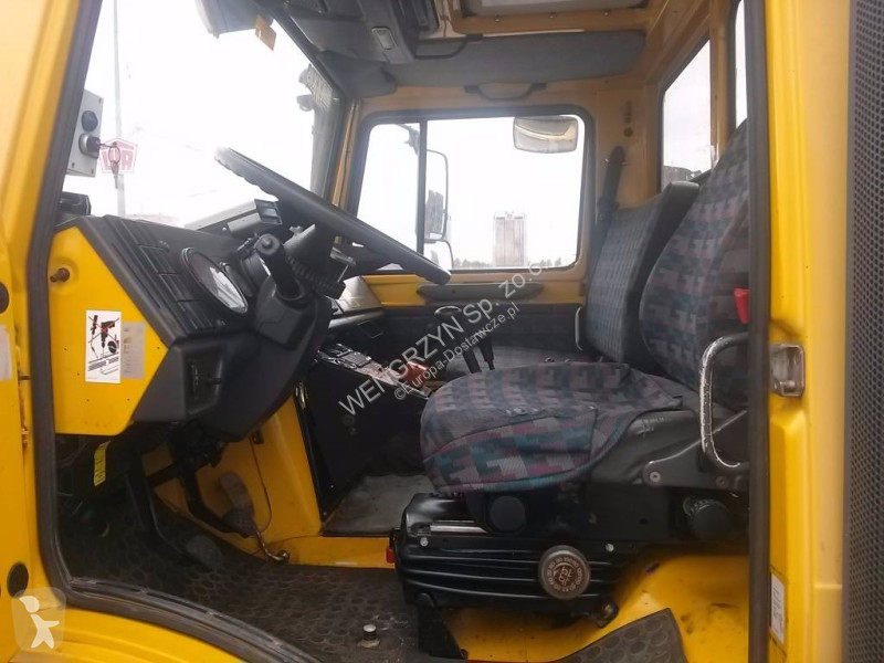 Samochód dostawczy Mercedes U1600 POJAZD...
