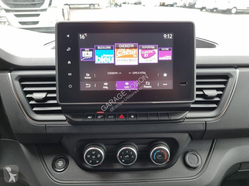 عربة نفعية Renault L2H1 RED 130CV