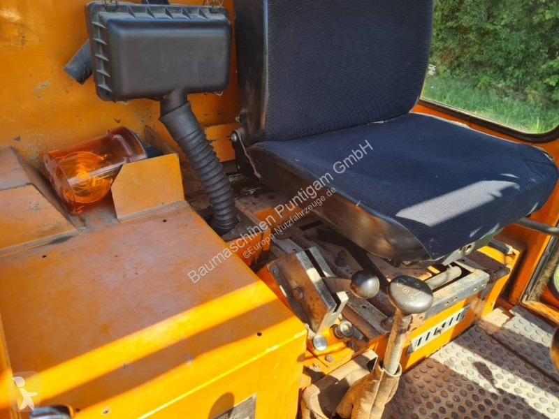 Gemeentevoertuig Boschung Pony DP 40 AK