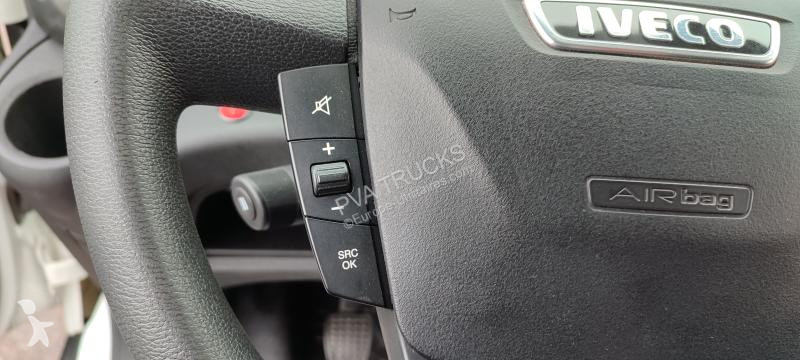 Véhicule utilitaire Iveco FGN 35 C 13 V20 H3...