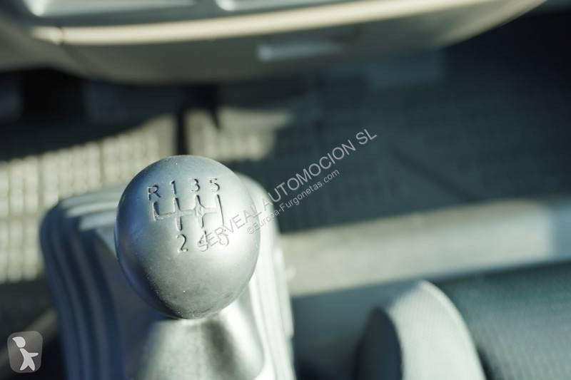 Furgoneta Nissan