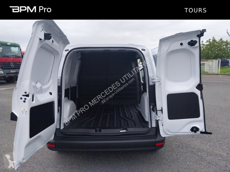 Véhicule utilitaire Mercedes e Long Pro