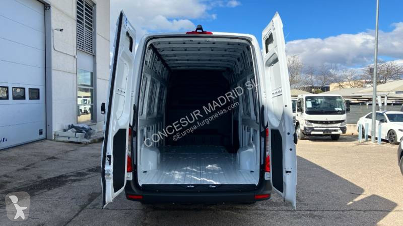 Véhicule utilitaire Mercedes