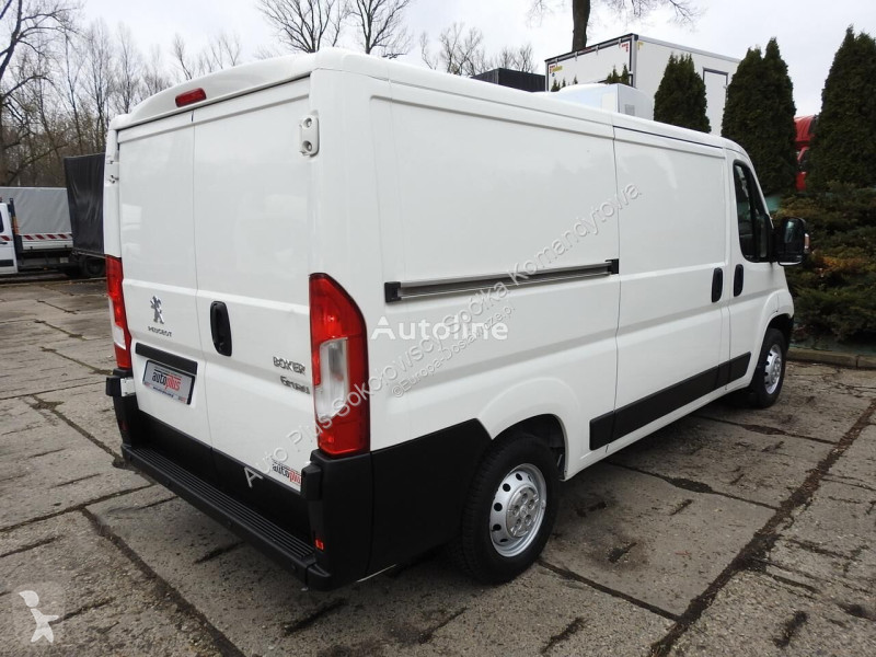 Autoutilitară Peugeot BOXER FURGON CHŁODNIA...