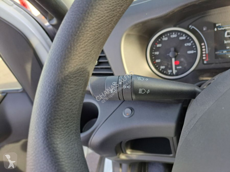 Autoutilitară Iveco 35C18 180CV 3L PLATEAU...