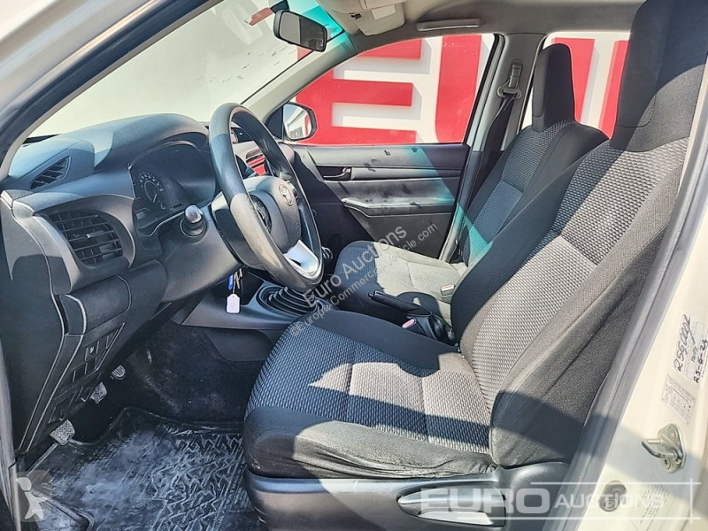 Véhicule utilitaire Toyota Hilux