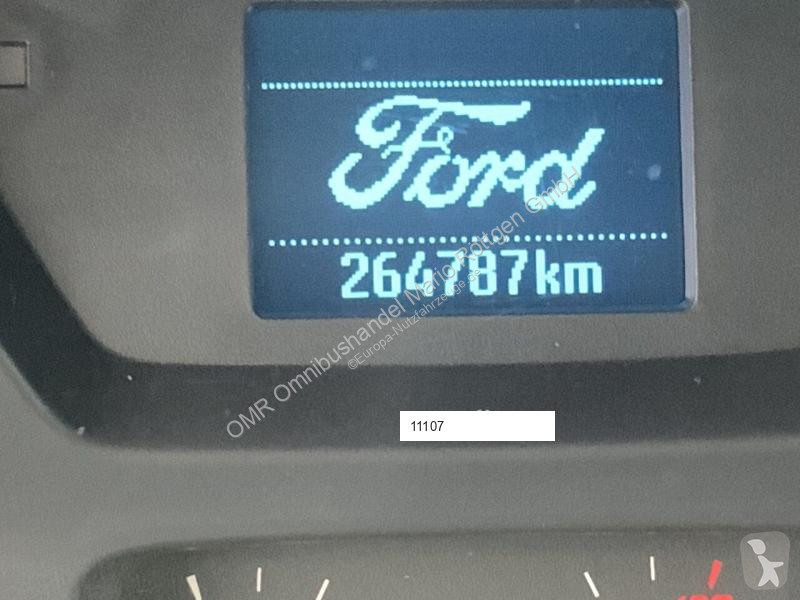 Véhicule utilitaire Ford