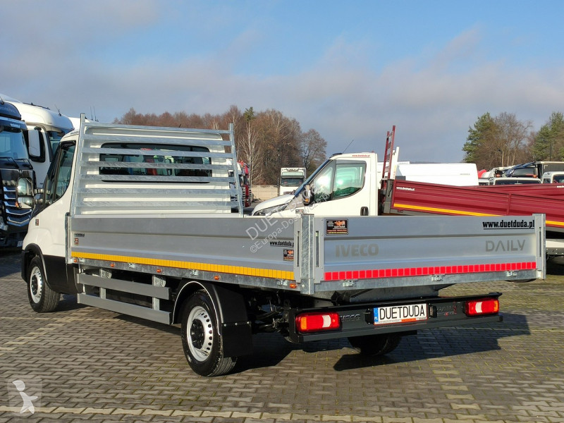 Furgoneta Iveco 35S16 V