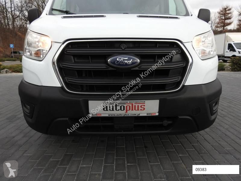 Véhicule utilitaire Ford TRANSIT FURGON...
