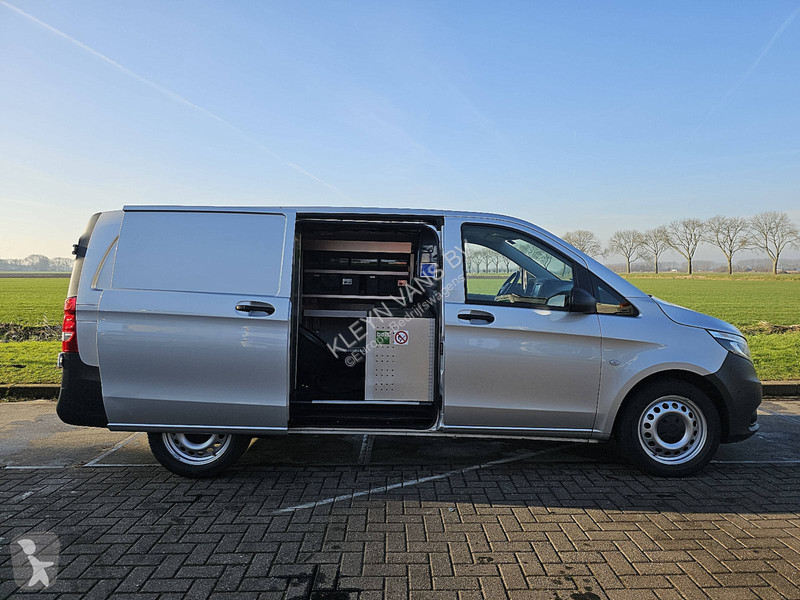 Véhicule utilitaire Mercedes 114 L2 LED...
