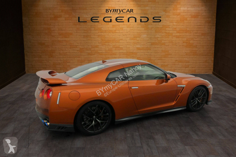 Autoutilitară Nissan GT-R 3.8 V6 570