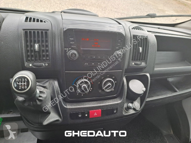 Nyttofordon Peugeot Boxer III 335 E5 2014 -...