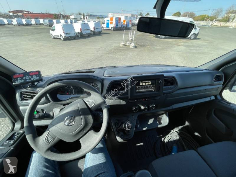 Furgoneta Nissan