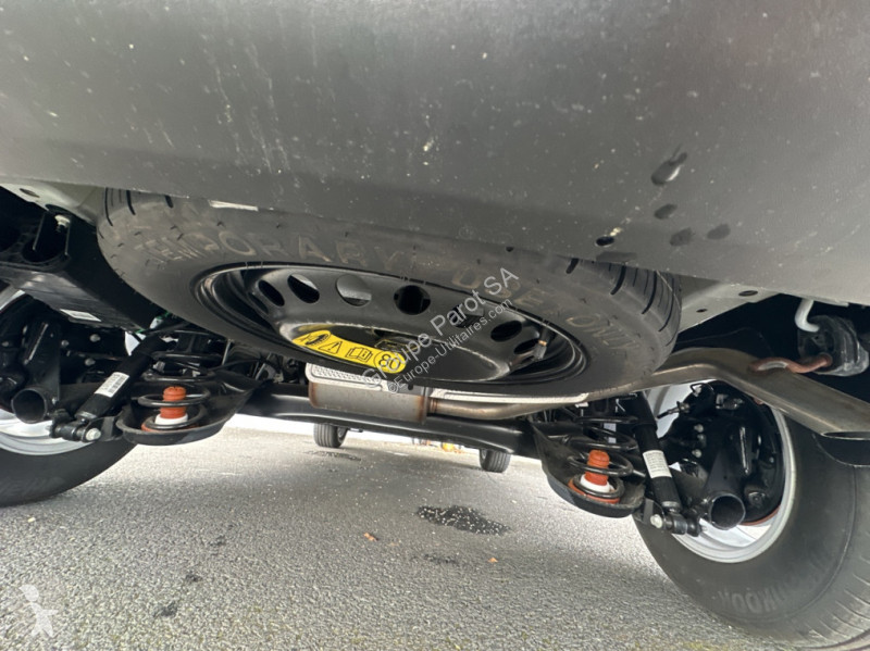 Véhicule utilitaire Ford 1.0 EcoBoost 100ch Trend