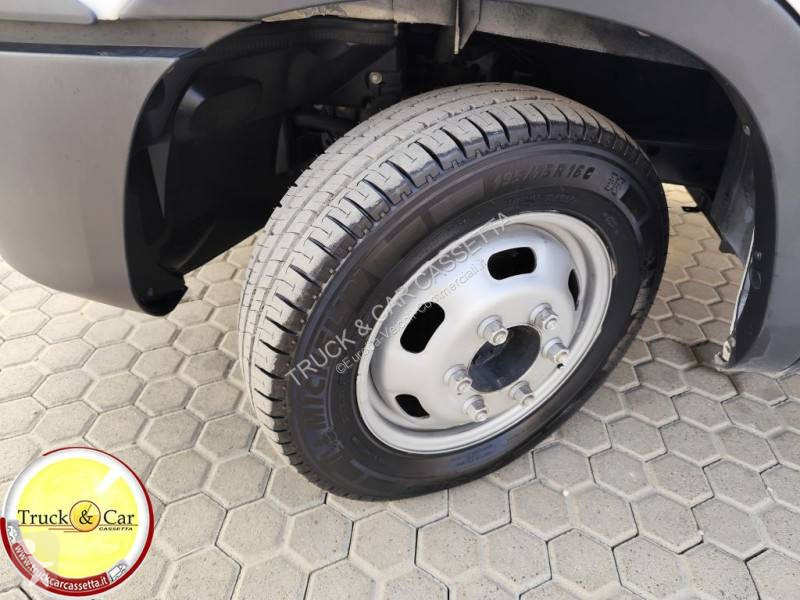 Furgoneta Iveco