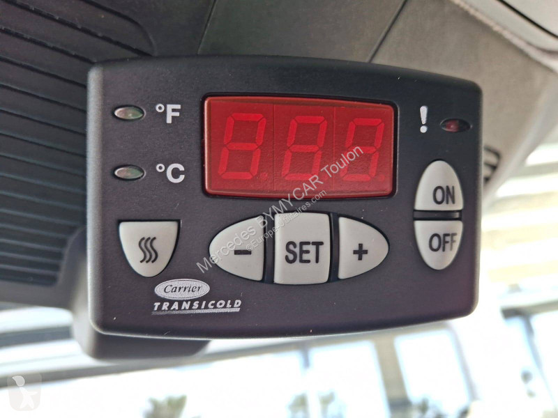 Véhicule utilitaire Mercedes VITO FOURGON 114...
