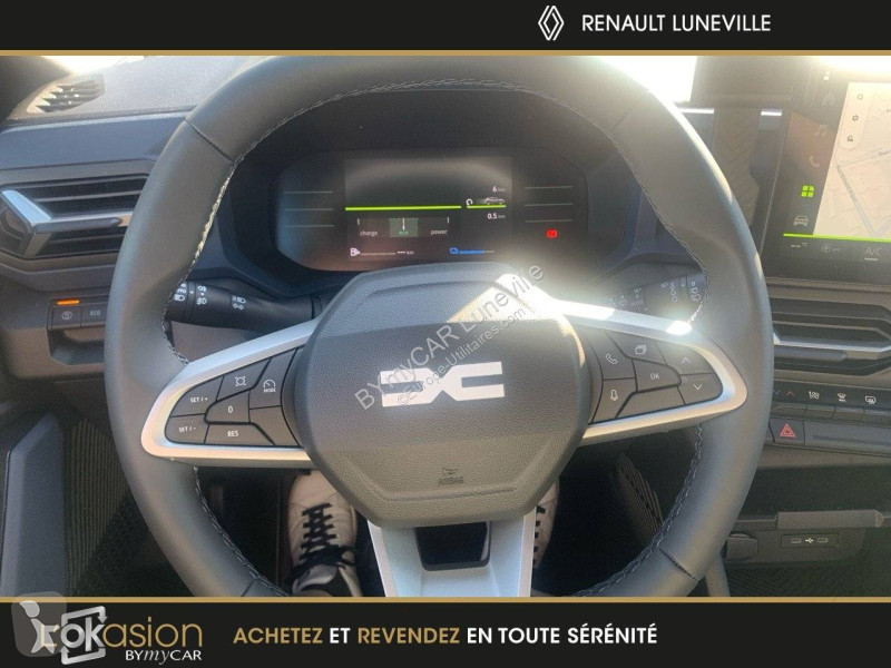 Veicolo commerciale Dacia Duster Hybrid 140 4x2