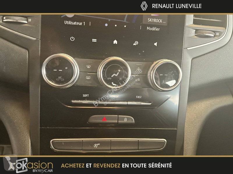 Autoutilitară Renault Megane IV Berline Blue...