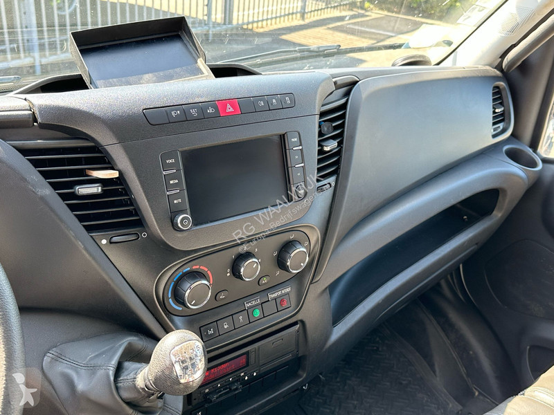 Nyttofordon Iveco 2 persoonslift, 15 meter...