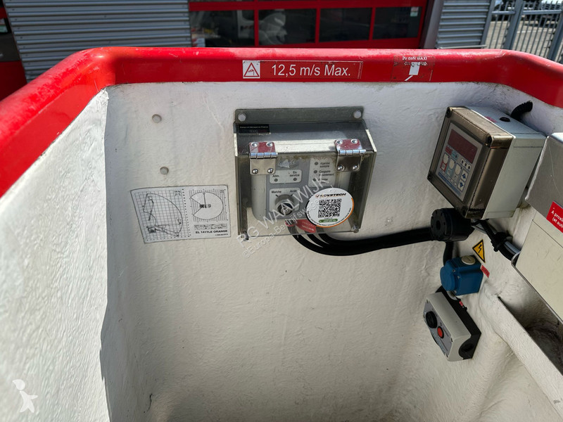 Véhicule utilitaire Iveco 35S14 APK 10-07-2026...