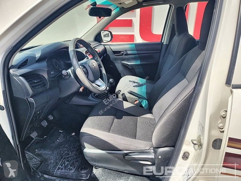 Véhicule utilitaire Toyota Hilux