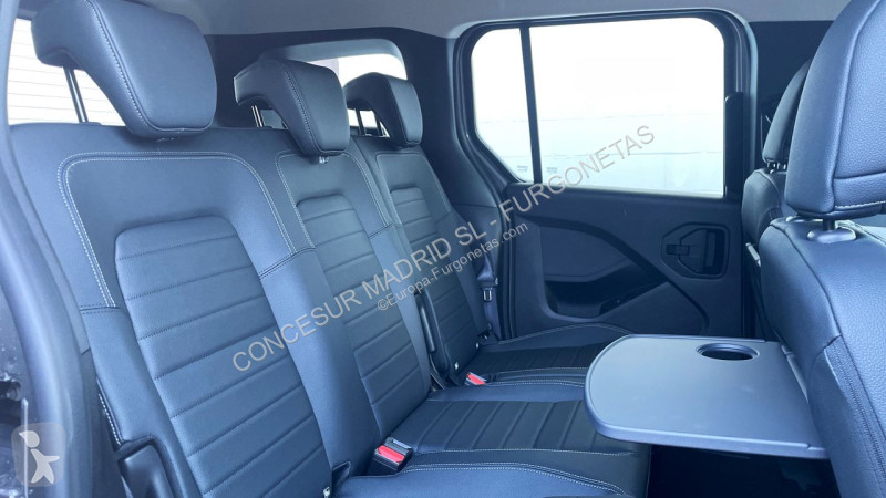 Autoutilitară Mercedes 200 45 kWh
