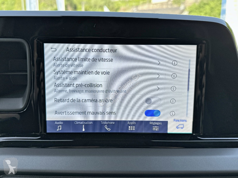 Véhicule utilitaire Ford 1.0 EcoBoost 100ch Trend