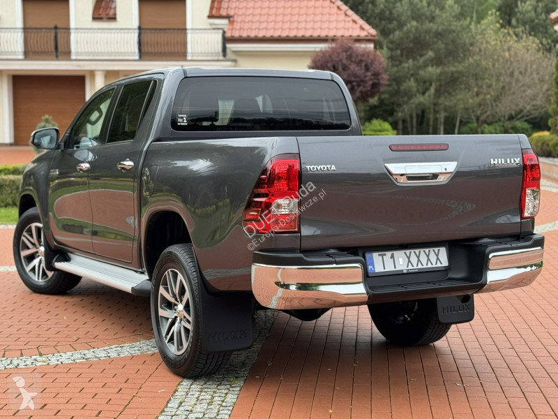 Autoutilitară Toyota Hilux