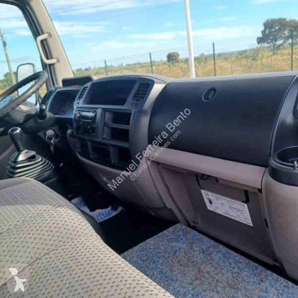 Furgoneta Nissan