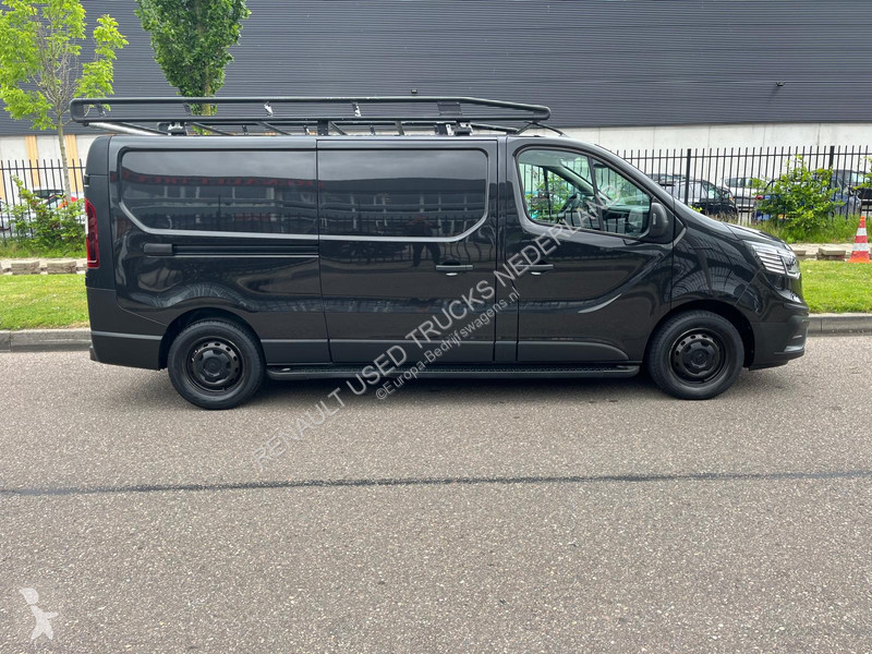 Autoutilitară Renault Black Edition 2.0dci L2...