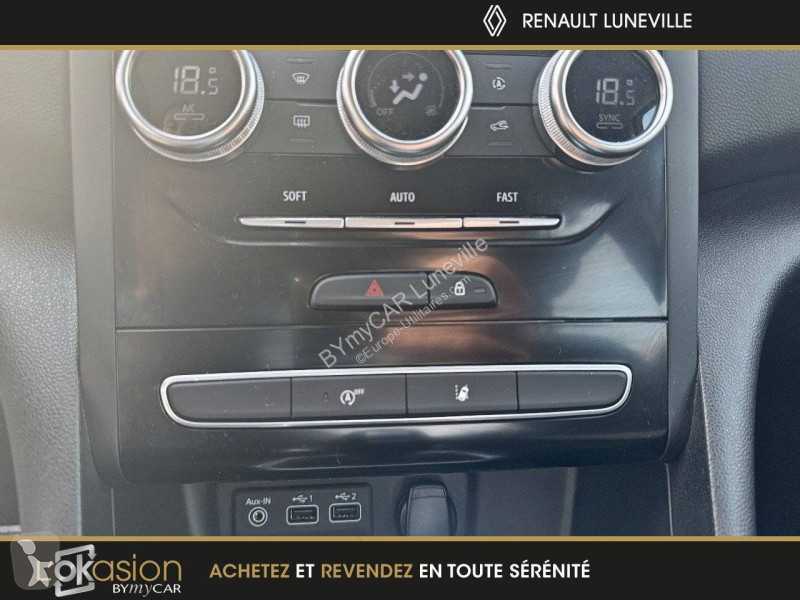 Autoutilitară Renault Mégane IV Berline Blue...