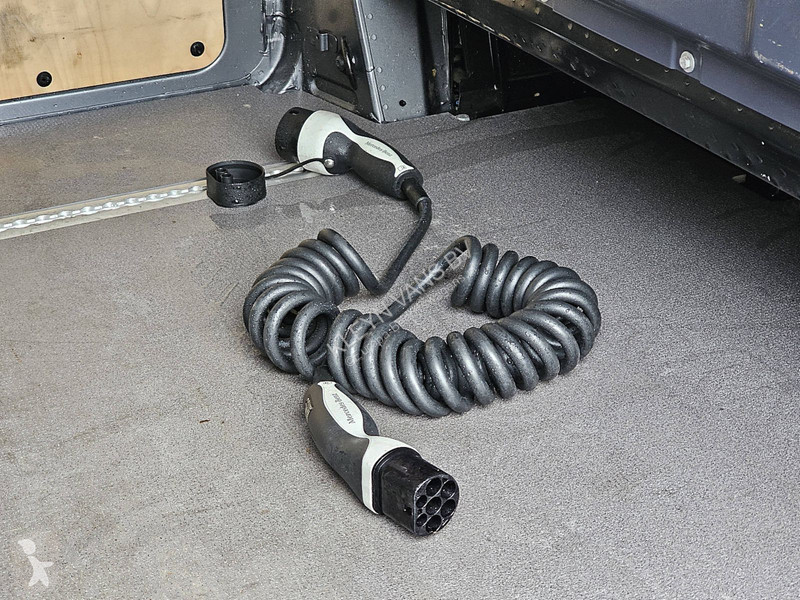 Užitkové vozidlo Mercedes L2 41kWh Navi Camera